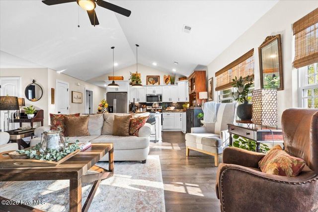 378 Thicket Drive NW, Calabash, NC 28467