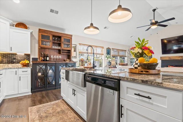 378 Thicket Drive NW, Calabash, NC 28467