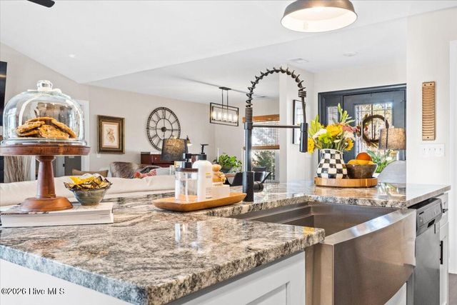 378 Thicket Drive NW, Calabash, NC 28467