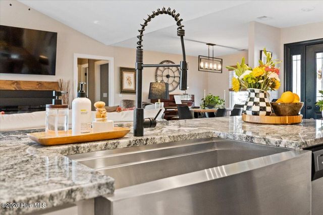 378 Thicket Drive NW, Calabash, NC 28467