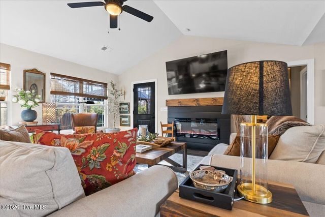 378 Thicket Drive NW, Calabash, NC 28467