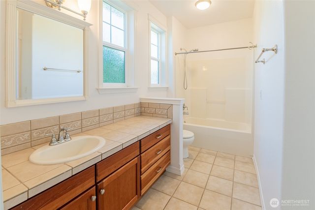 724 Alma Lane SE, Olympia, WA 98513