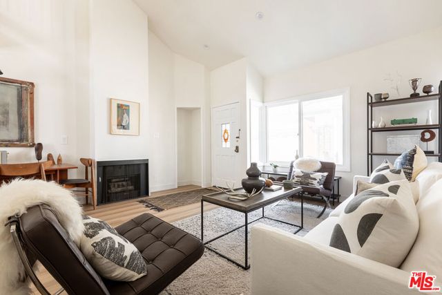 3832 W Avenue 43 11, Los Angeles, CA 90041