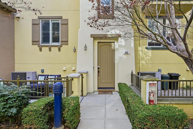 969 Mente Linda Loop, Milpitas, CA 95035