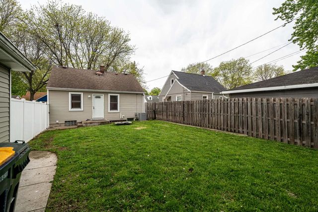 1012 111th STREET, Milwaukee, WI 53214