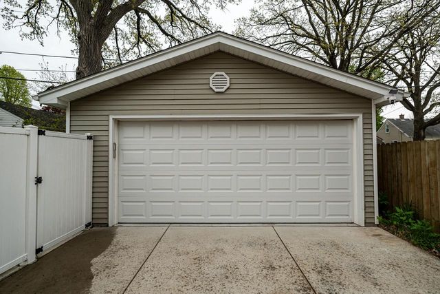 1012 111th STREET, Milwaukee, WI 53214