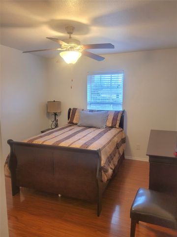 921 Brookhaven Drive, Lancaster, TX 75134