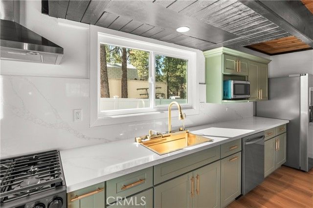 39933 Deer, Big Bear Lake, CA 92315