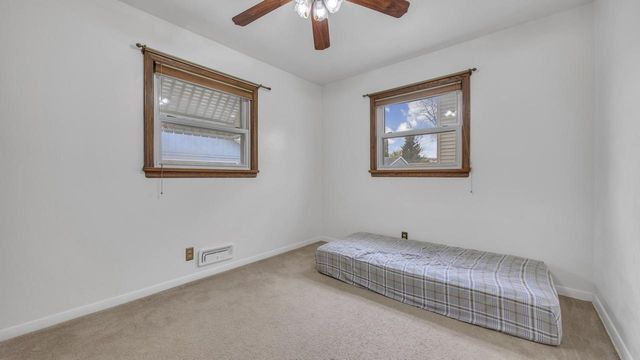20 N National AVENUE, Fond Du Lac, WI 54935