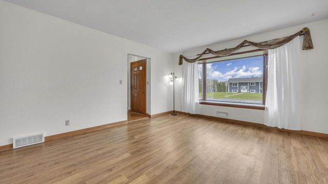 20 N National AVENUE, Fond Du Lac, WI 54935
