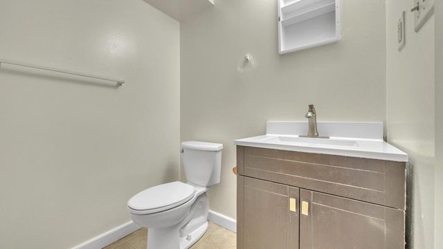 20 N National AVENUE, Fond Du Lac, WI 54935