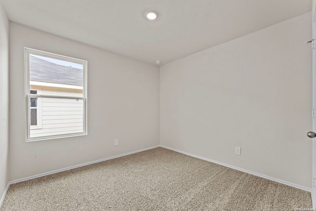 210 Langston Dr, Maxwell, TX 78640