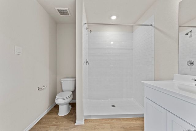 210 Langston Dr, Maxwell, TX 78640