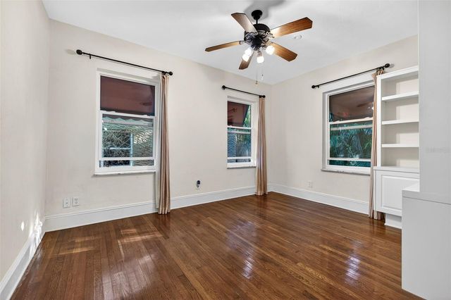 745 16TH AVENUE NE, St Petersburg, FL 33704