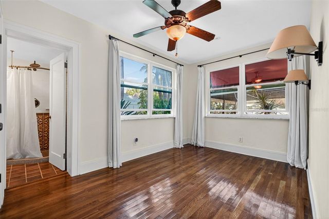 745 16TH AVENUE NE, St Petersburg, FL 33704