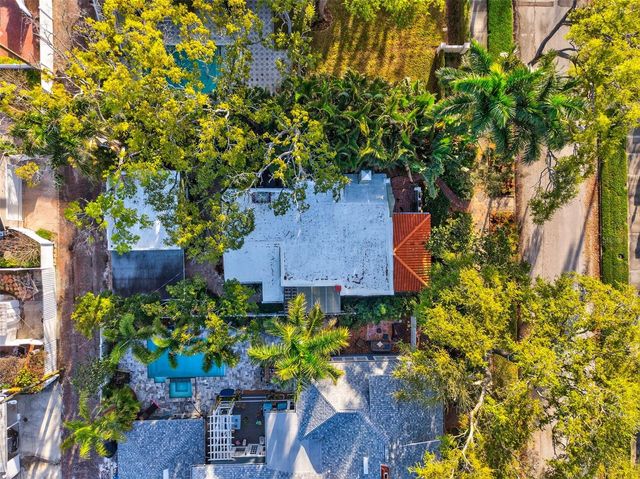 745 16TH AVENUE NE, St Petersburg, FL 33704