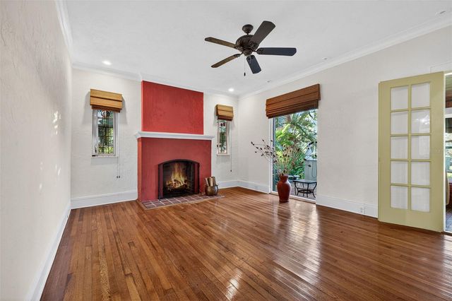 745 16TH AVENUE NE, St Petersburg, FL 33704