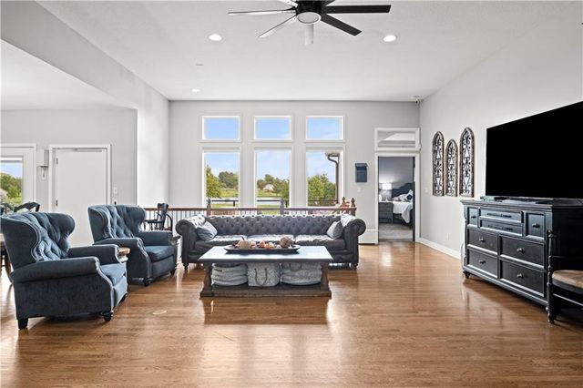 12937 S Alley Jackson Road, Lee's Summit, MO 64086