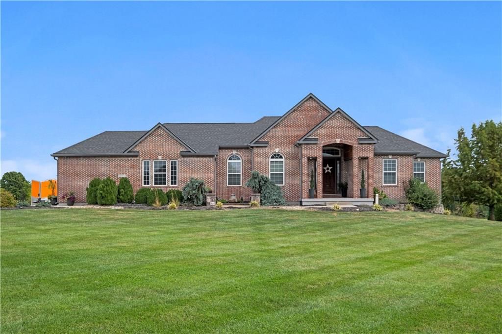 12937 S Alley Jackson Road, Lee's Summit, MO 64086