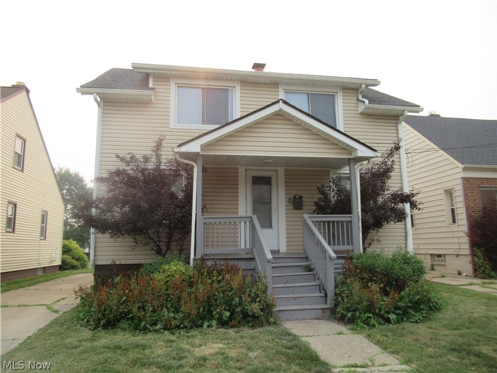 59 Sector Drive, Bedford, OH 44146