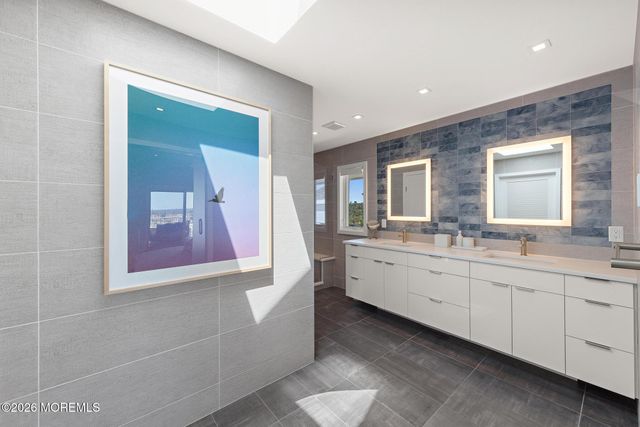 1433 Ocean Avenue, Mantoloking, NJ 08738