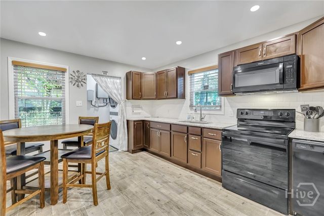 1305 E 32nd Street, Savannah, GA 31404