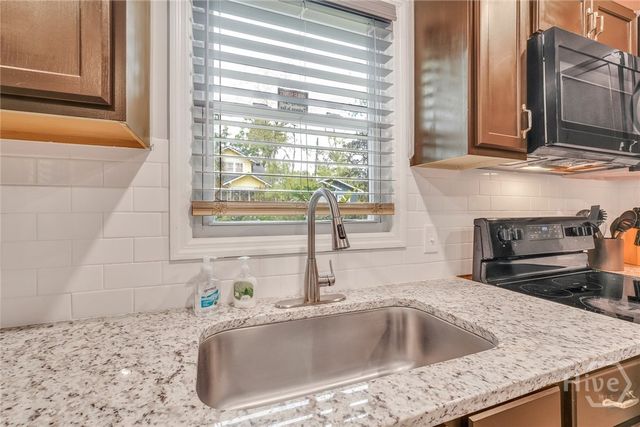 1305 E 32nd Street, Savannah, GA 31404