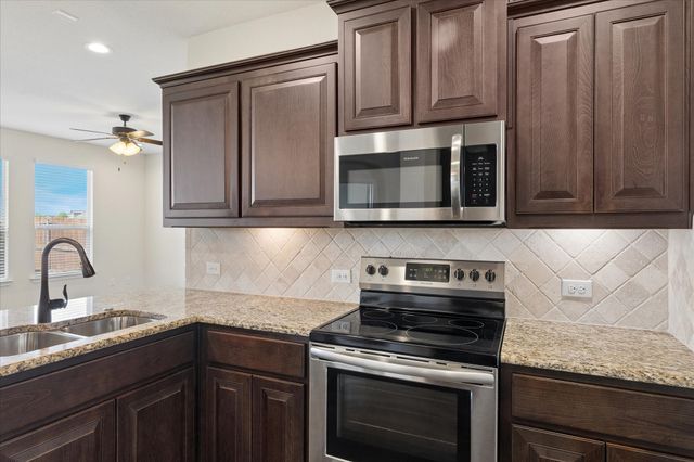 1021 Brownford Drive, Fort Worth, TX 76028