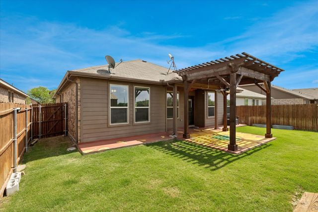 1021 Brownford Drive, Fort Worth, TX 76028