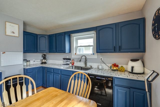 710 12th Street SW, Massillon, OH 44647