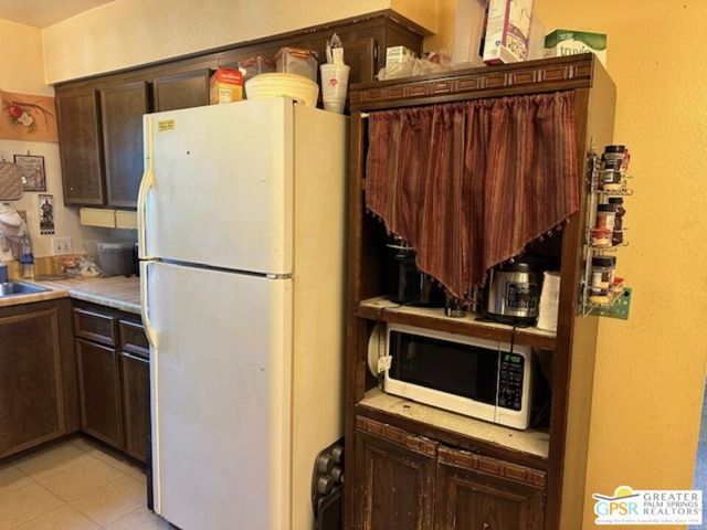 2435 E Wayne Road, Palm Springs, CA 92262