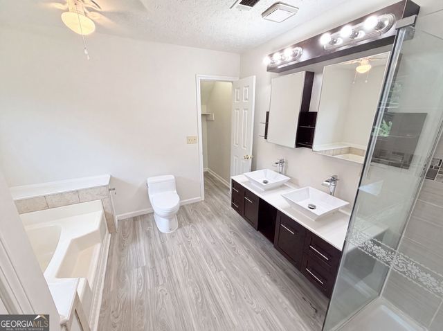 215 Arbour Run, Suwanee, GA 30024