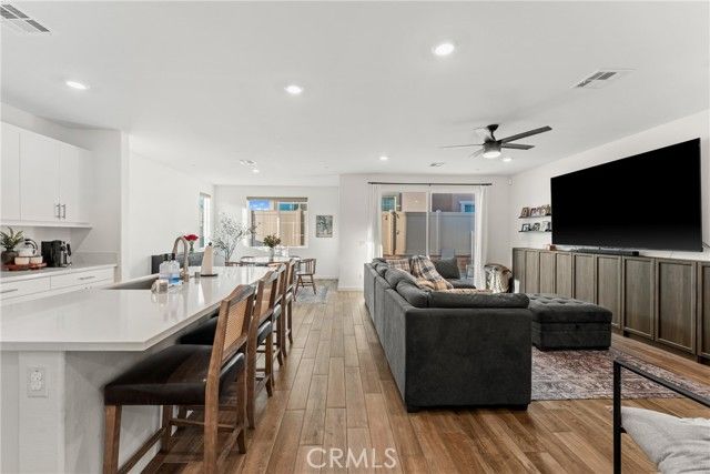 16724 Grapefruit, Fontana, CA 92336