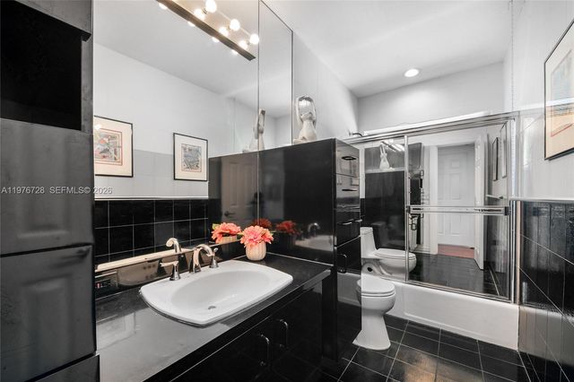 8360 SW 185th Ter, Cutler Bay, FL 33157