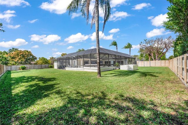 8360 SW 185th Ter, Cutler Bay, FL 33157