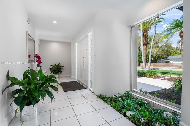 8360 SW 185th Ter, Cutler Bay, FL 33157