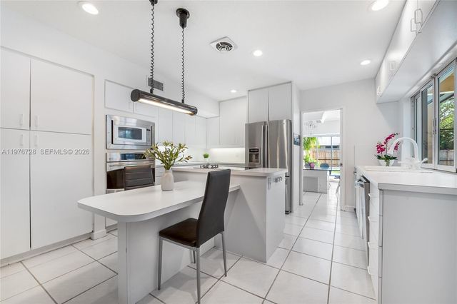 8360 SW 185th Ter, Cutler Bay, FL 33157