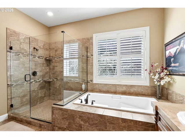 1010 Nw 44TH Ave, Camas, WA 98607