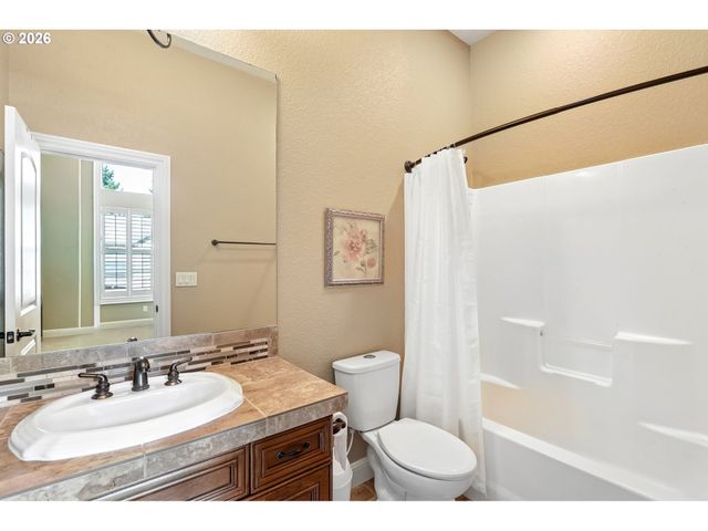1010 Nw 44TH Ave, Camas, WA 98607