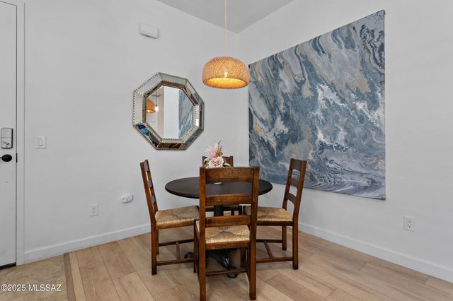 2028 E River Rd Unit 205, Tucson, AZ 85718