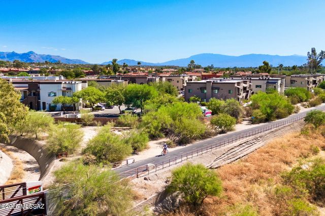 2028 E River Rd Unit 205, Tucson, AZ 85718