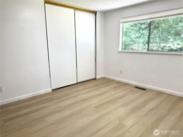 12602 Military Road E, Puyallup, WA 98374