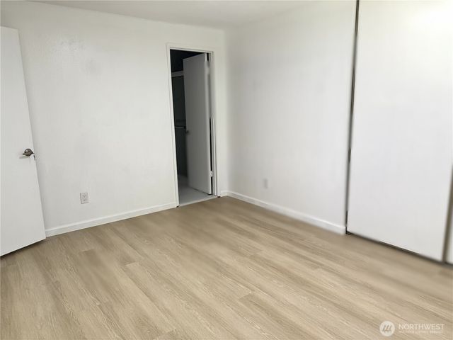 12602 Military Road E, Puyallup, WA 98374