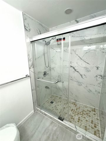 12602 Military Road E, Puyallup, WA 98374