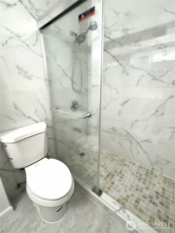 12602 Military Road E, Puyallup, WA 98374