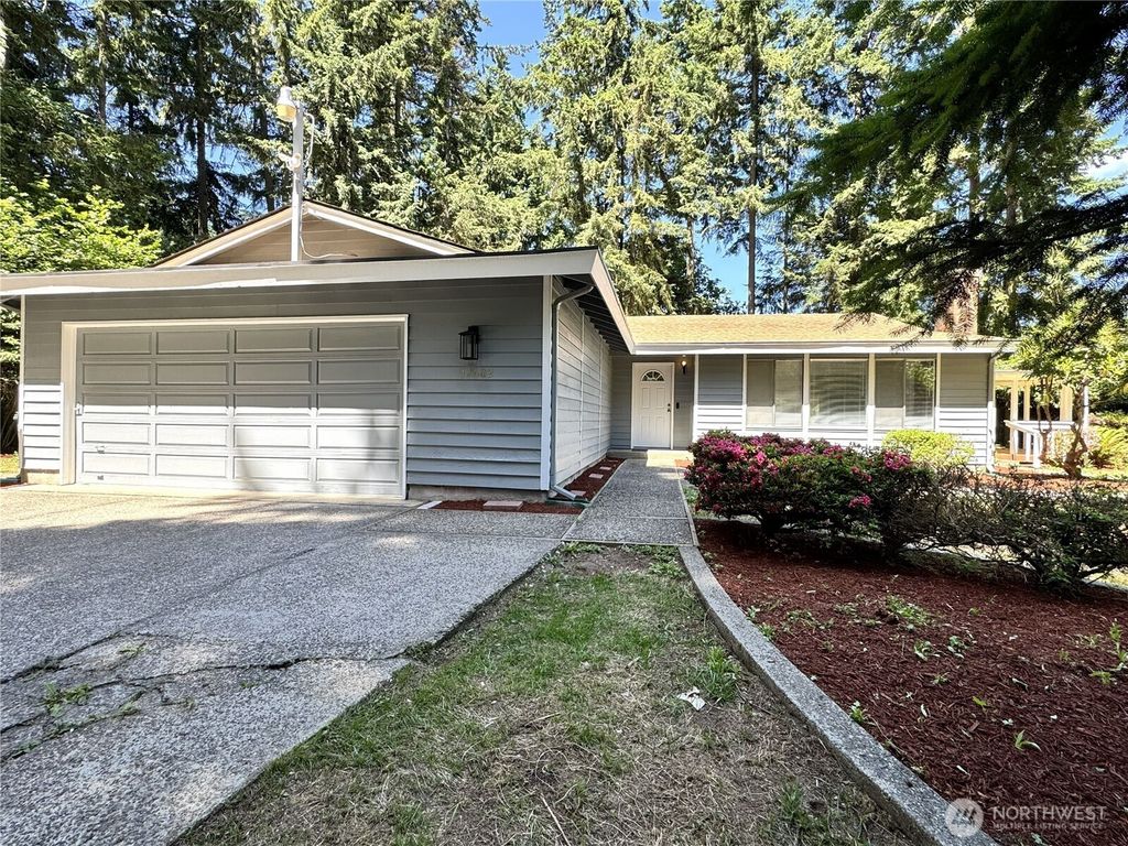 12602 Military Road E, Puyallup, WA 98374