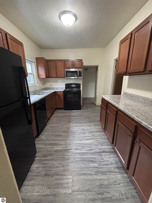 Image 1 of property listing at 1015 S Franklin, Mt Pleasant, MI 48858