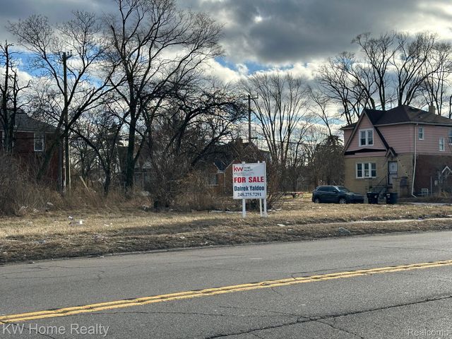 3302 E 7 MILE Road, Detroit, MI 48234
