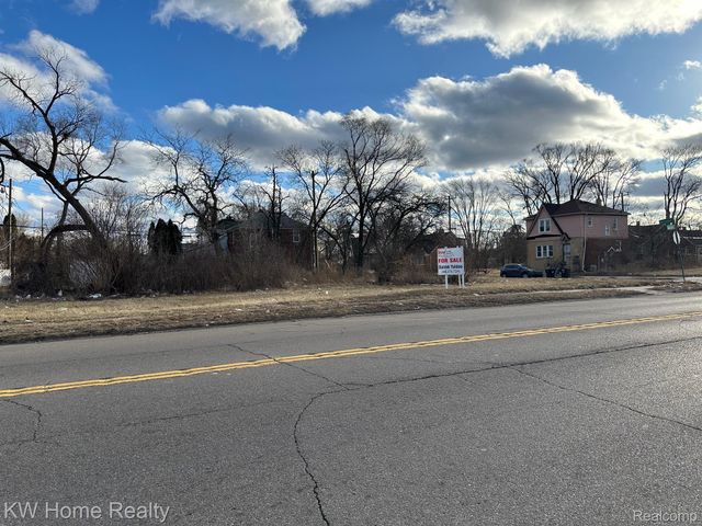 3302 E 7 MILE Road, Detroit, MI 48234