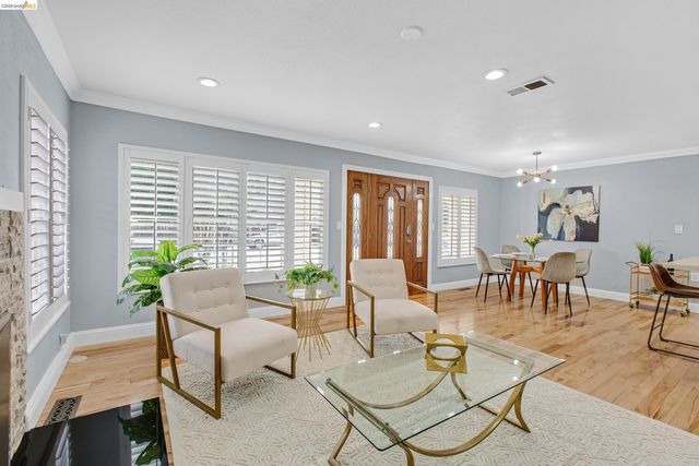 809 Gridley St, San Jose, CA 95127